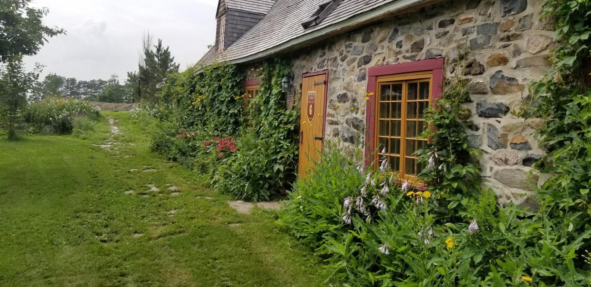 Auberge Le P'tit Bonheur Saint-Laurent-de-l'ile d'Orleans Extérieur photo