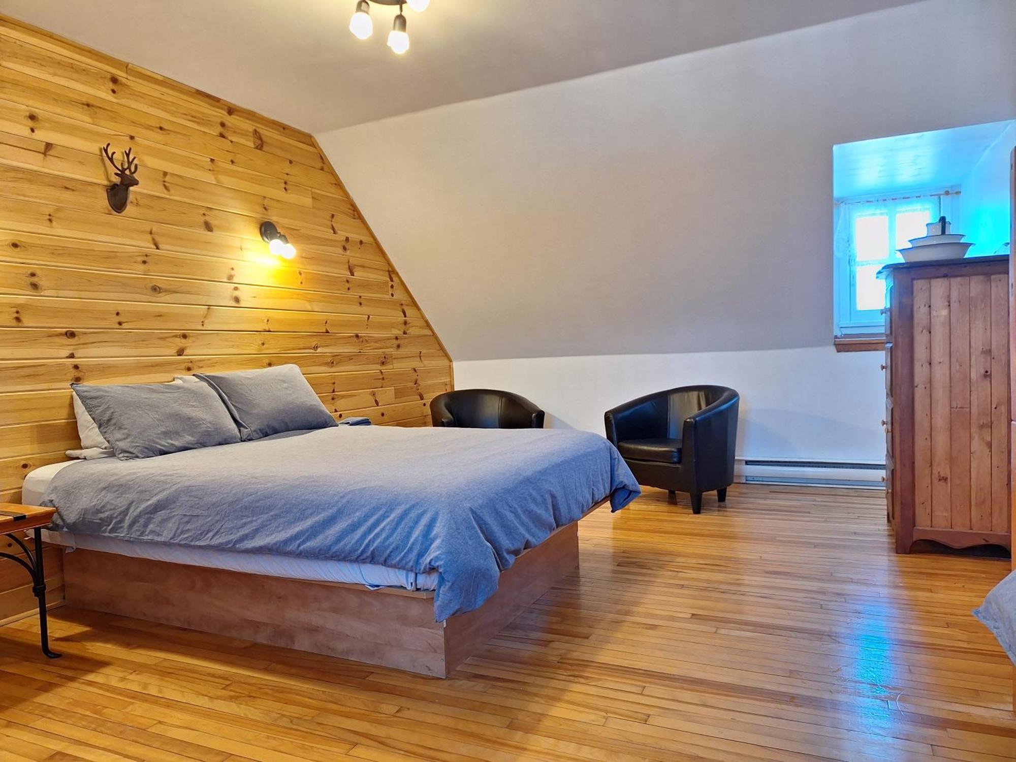 Auberge Le P'tit Bonheur Saint-Laurent-de-l'ile d'Orleans Extérieur photo