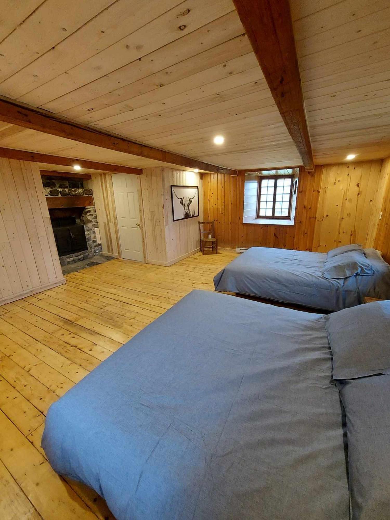Auberge Le P'tit Bonheur Saint-Laurent-de-l'ile d'Orleans Extérieur photo