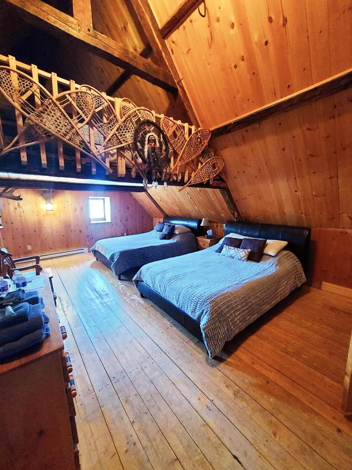 Auberge Le P'tit Bonheur Saint-Laurent-de-l'ile d'Orleans Extérieur photo